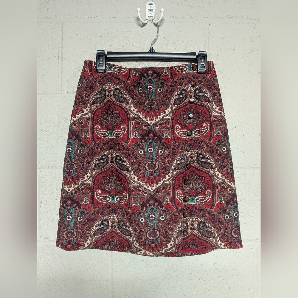 Petite Paisley Print Red Skirt Size 6P, Academia